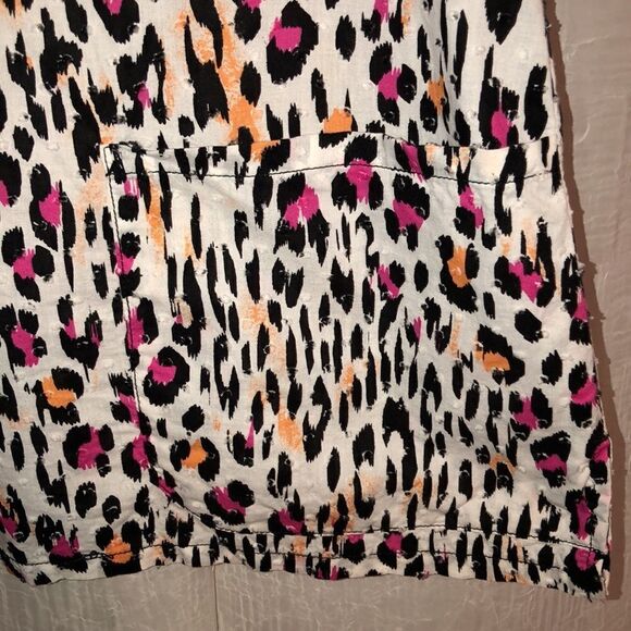 Runway M Cotton White Black Pink Peach Swiss Dot V Neck Scrub Top - Picture 8 of 15